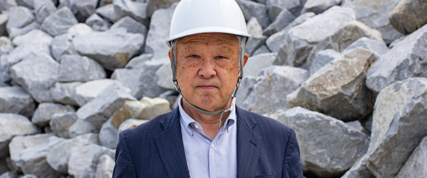三好 康治
